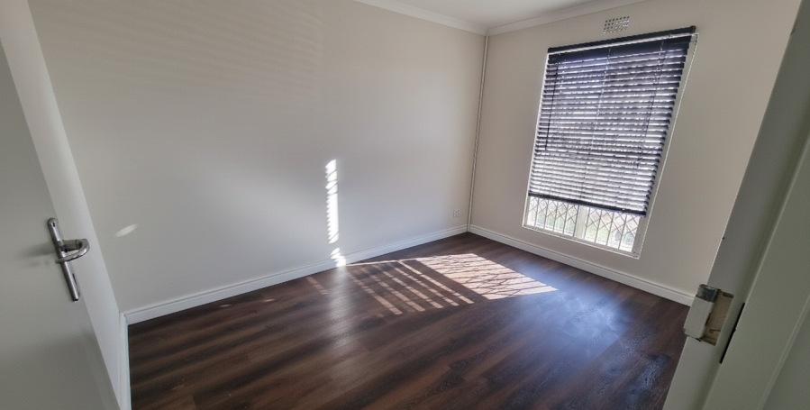 To Let 3 Bedroom Property for Rent in Sunningdale Western Cape